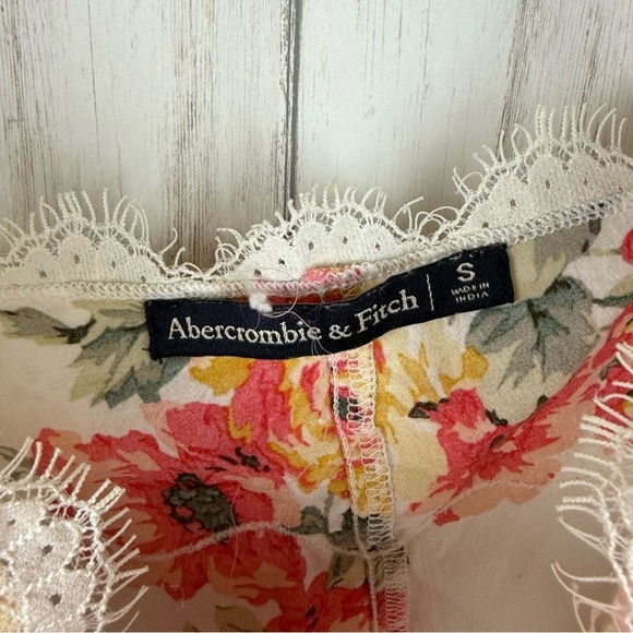 Abercrombie and Fitch silk floral lace tank Small - Picture 5 of 5